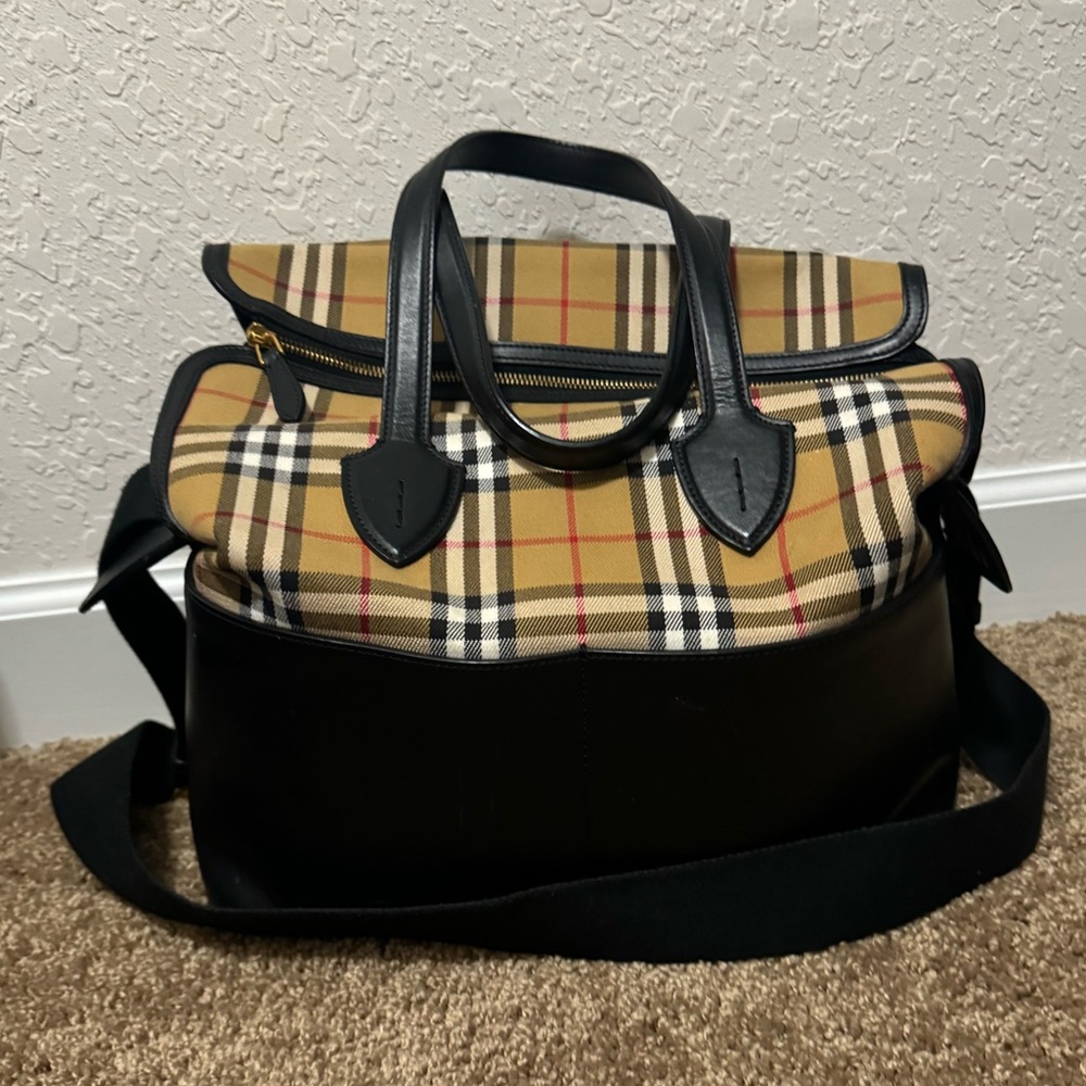 Original Burberry Diaper bag well taken care of